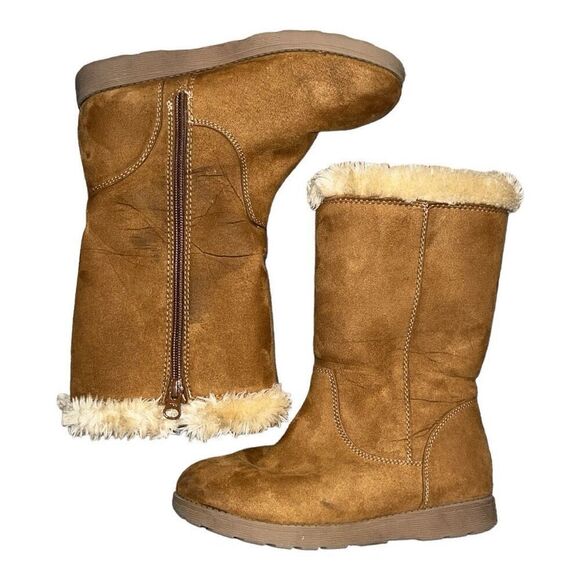 CAT & JACK cognac brown fur boot // Girls 2 - Picture 3 of 6
